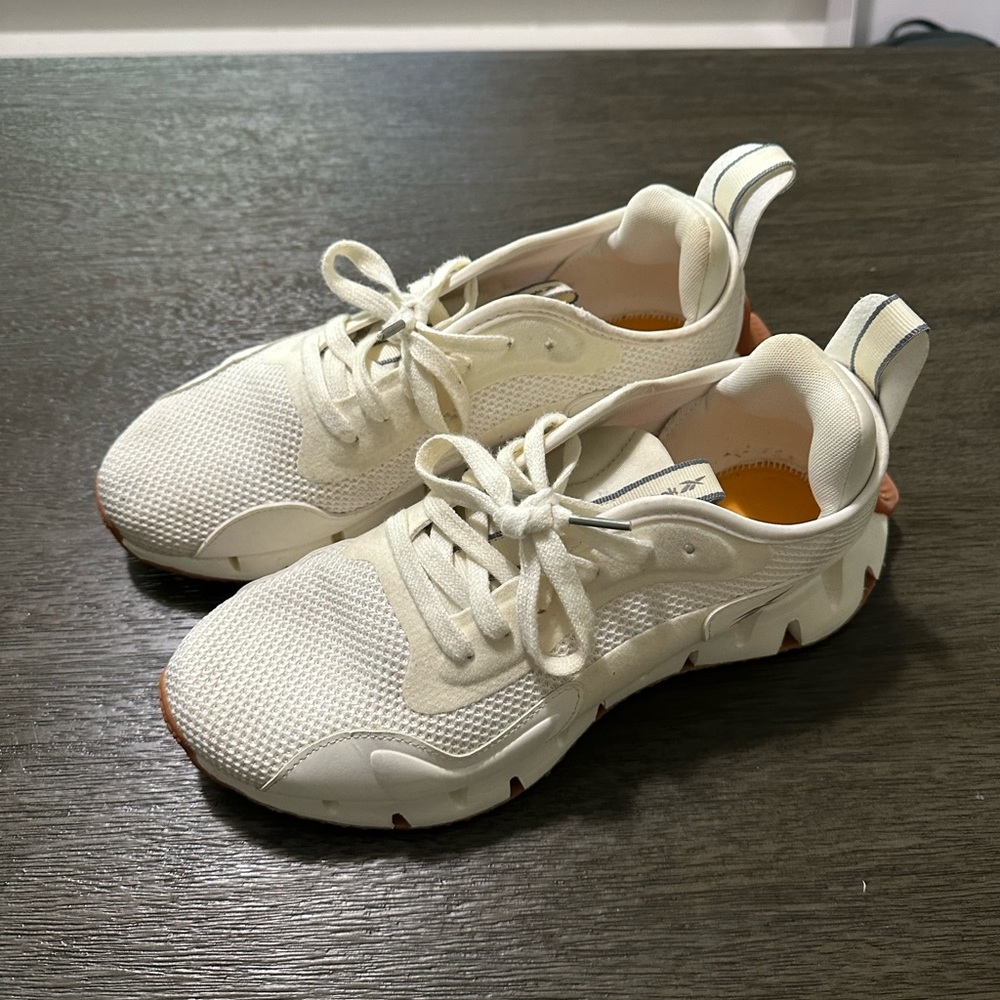 Women’s reebok sneakers